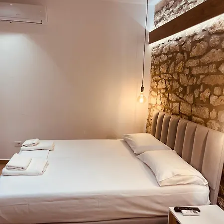 Comfort Guest Rooms Vila Hm Sarande Exterior photo